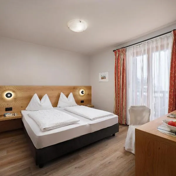 Hotel Garni Paler, Hotel in Dorf Tirol