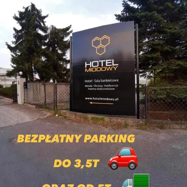Hotel Miodowy, hotel em Dzierżoniów