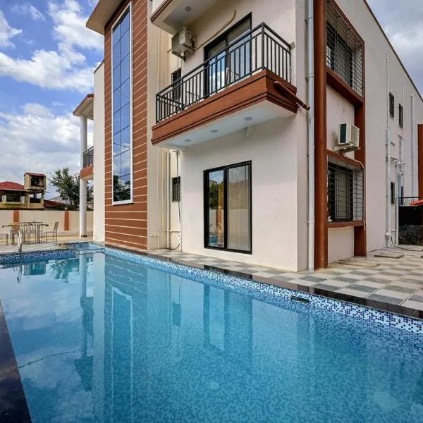 EMPYREAN STAY lI SU CASA VILLA II 4BHK II AC II PVT POOL II GAMES, hôtel à Malavli