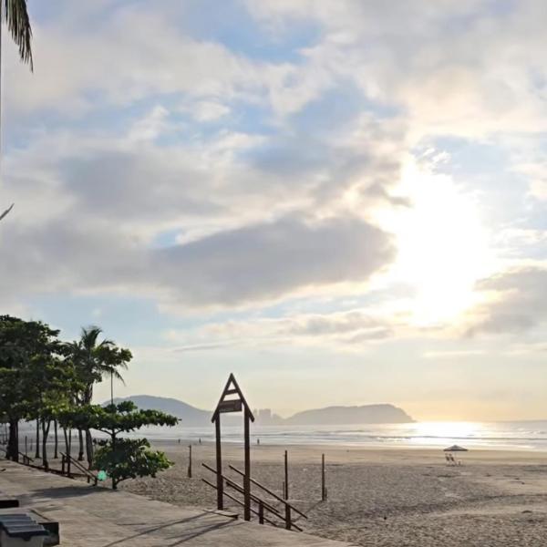 Excelente apto a 100 mts do mar - Foto 5