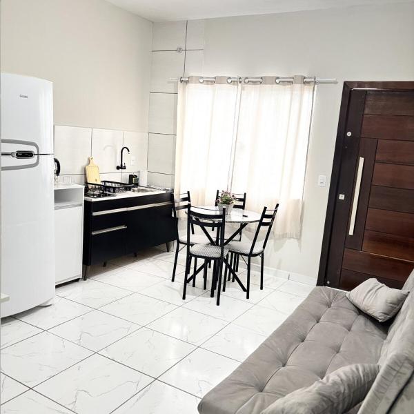 Studio Confortável no Centro com Garagem - Foto 4