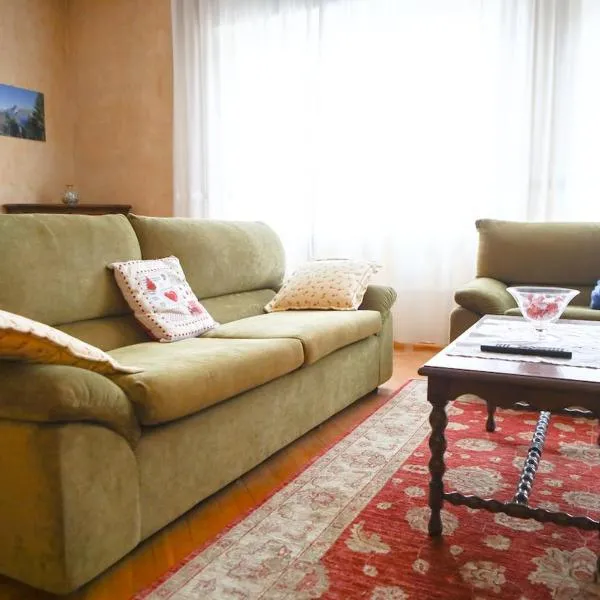 Casa Gabry - your first step in the Dolomites, hotel en Belluno