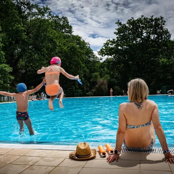 CAMPING ETXARRI, ξενοδοχείο σε Echarri-Aranaz