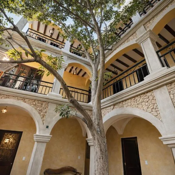 Casa Lucia Valladolid, хотел в Валядолид