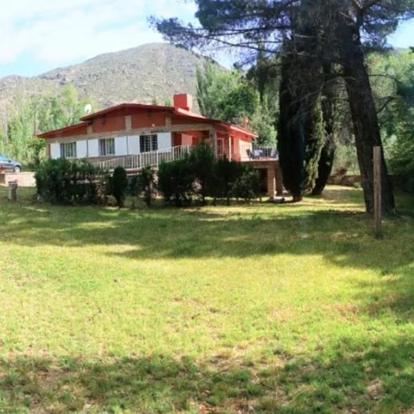Casa los Churumbeles, hotel en Potrerillos