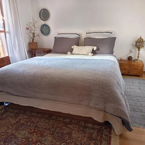 The house on the road of Love, khách sạn ở Vitina