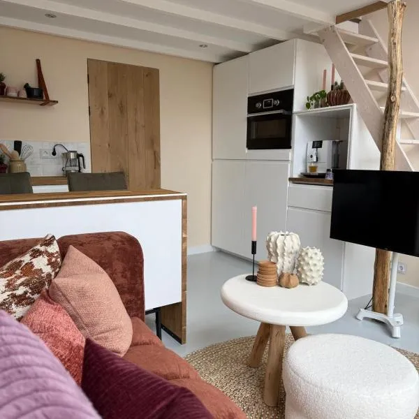 BLUSH Bed and Breakfast, хотел в Sprundel