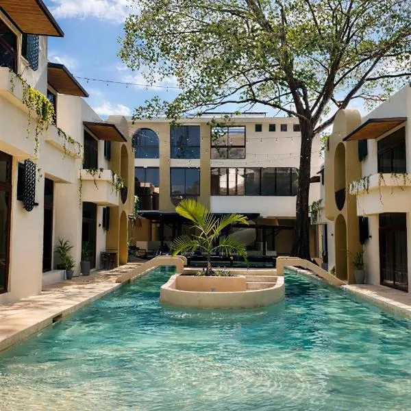 Hotel Entrelunas, hotel i San Martín Zapotitlán