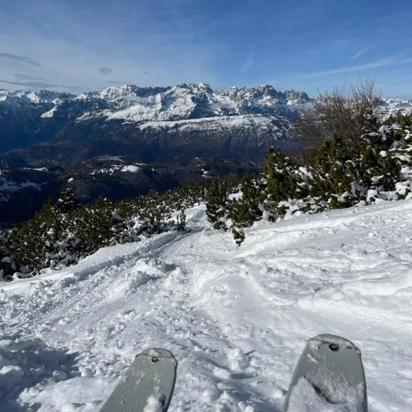 Da Sandro Holidays Apartment, готель у місті Арко