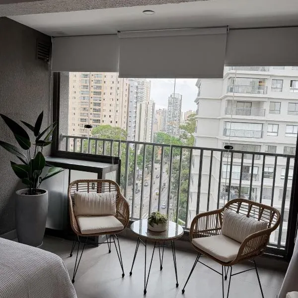 Cozy Studio, Pool, Gym & Coworking, Hotel in São Paulo