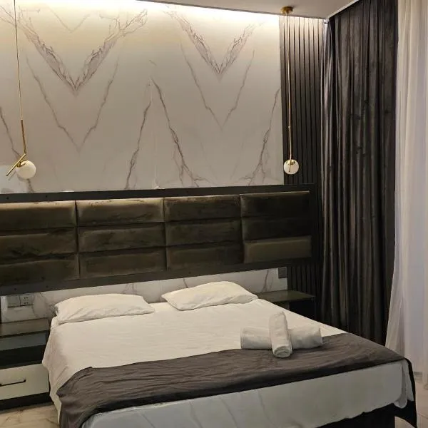 New Milan Mountain Ponoramic Hotel, with indoor heated swimming pool，蓋貝萊的飯店