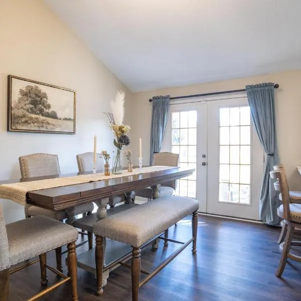Serene Home By Navarre Beach, hotel in Navarre