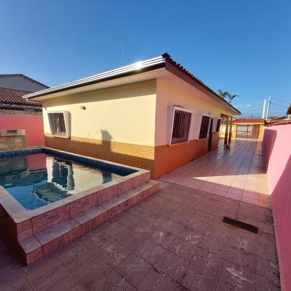 Casa pé na areia com piscina