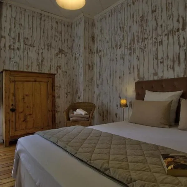 B&B Côté Moulin, hotel din Jayat