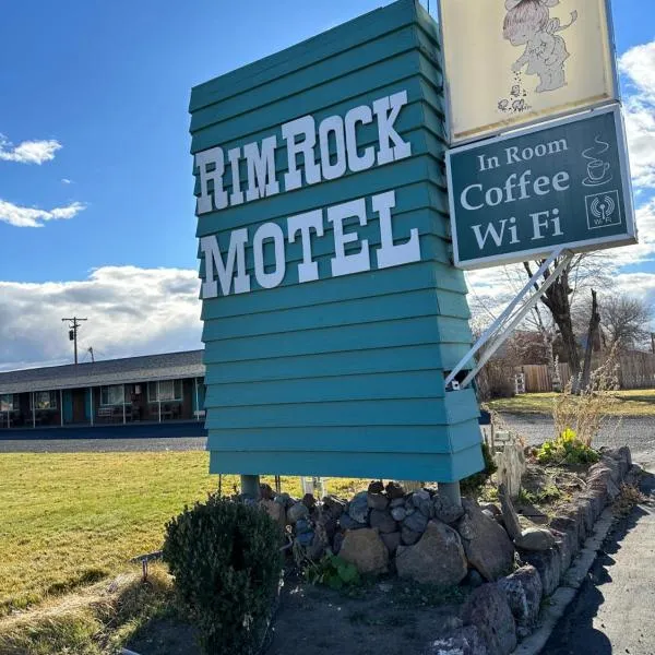 Rim Rock Motel, hotel di Alturas