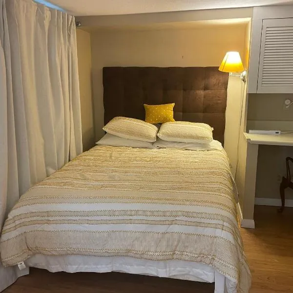 Private, Convenient & Cozy Stay Near Boston, hotel em Andover