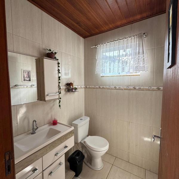 Edícula completa com piscina, churrasqueira e mesa de sinuca - Foto 3