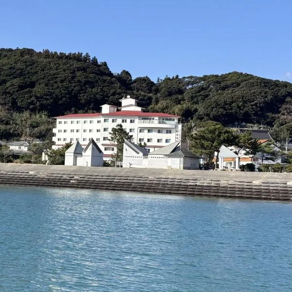 Amakusa Onsen Hotel Shikisakikan, хотел в Reihoku