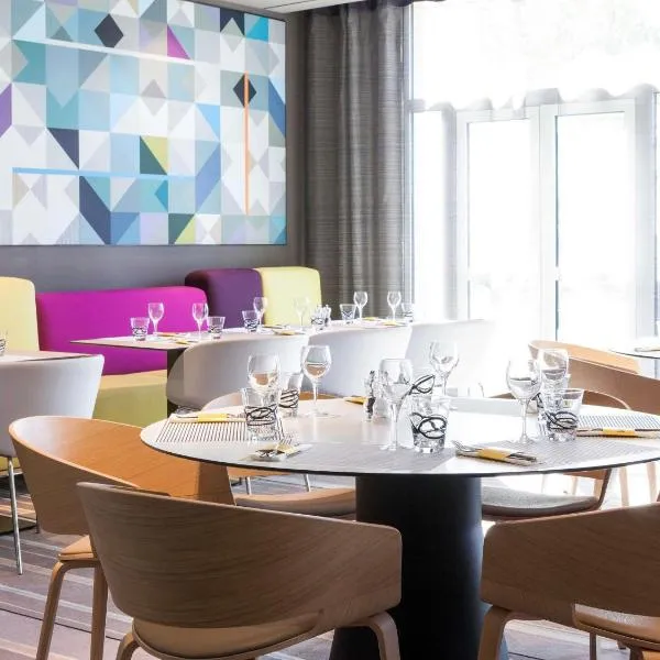 Magny-les-Hameaux में, होटल Novotel Saint-Quentin en Yvelines