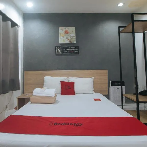 RedDoorz Plus at Boni Avenue Mandaluyong, Hotel in Manila