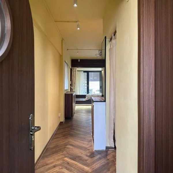Near Hoan Kiem Lake - Vong Ha Apartment, hotel in Hanoi