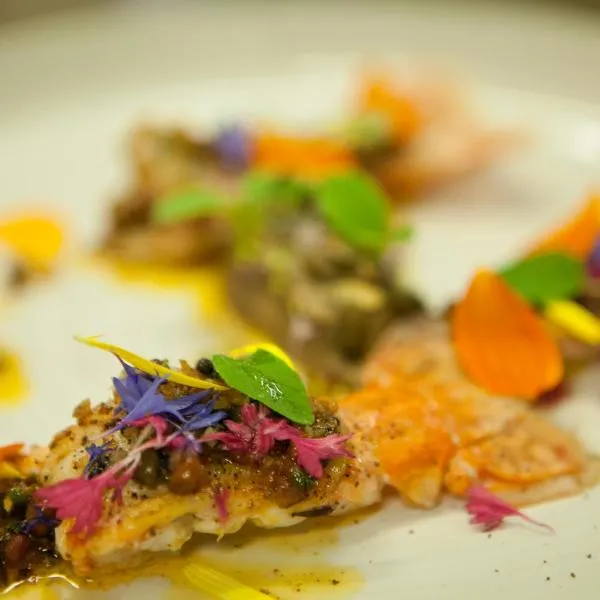 Logis Auberge le centre poitou، فندق في Coulombiers