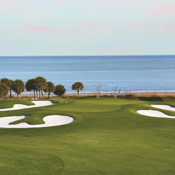 Viesnīca Holiday Inn Express Hilton Head Island by IHG pilsētā Hiltonhedailenda