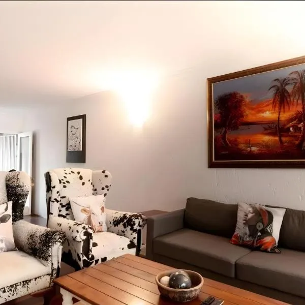 Perfect for a family Fully furnished and equipped, hotel en Fourways