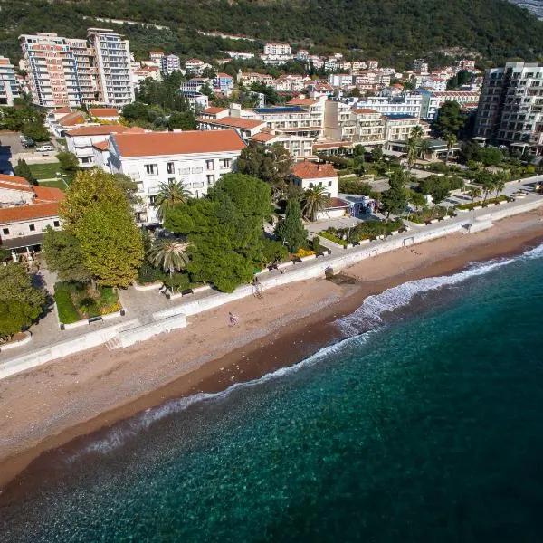 De Lux Apartments, hotel a Petrovac na Moru