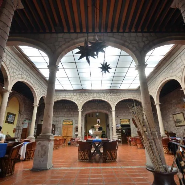 Howard Johnson by Wyndham Morelia Calle Real, hotel v destinaci Morelia