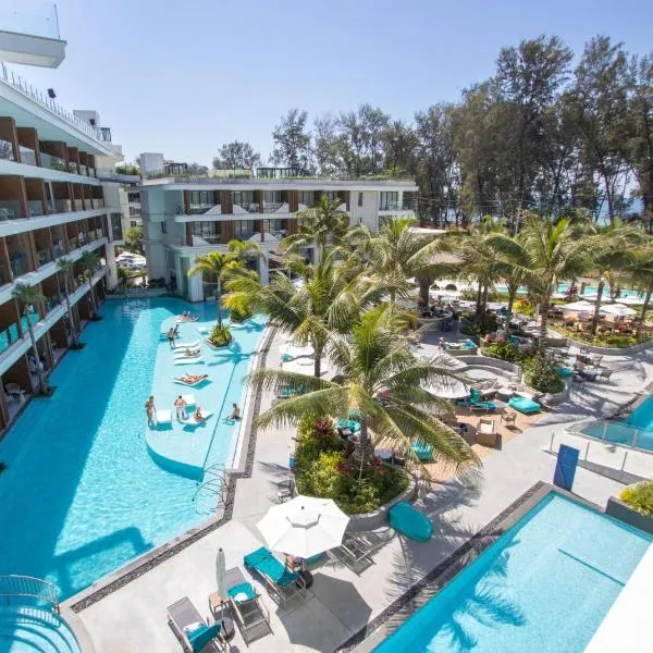Beachfront 267 3BR Condo with Pool View โรงแรมในเมืองภูเก็ต
