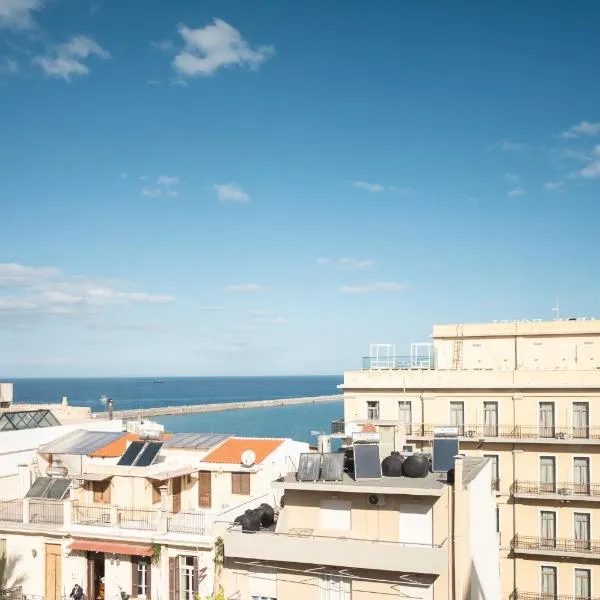 Margo Luxury Living 2 with SeaVIEW by 8essentially, hotel in Heraklio