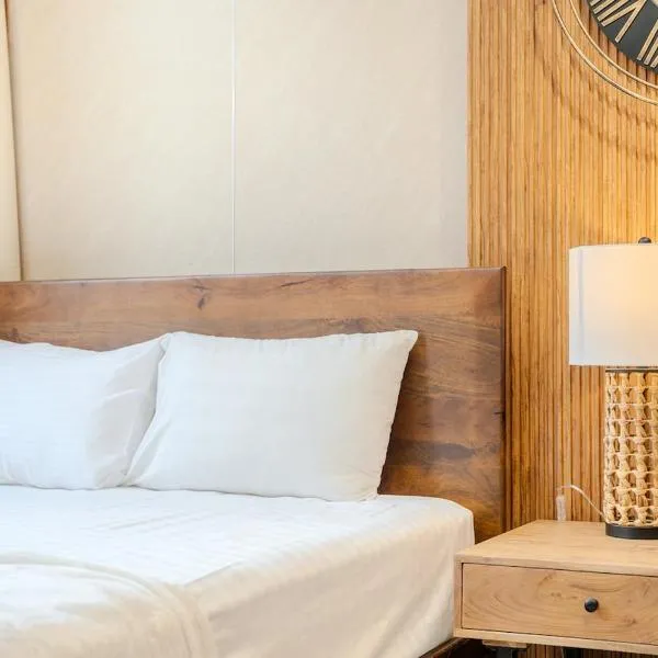 Apartment with 2 Double Beds in Alef Al Mamsha Sharjah - Sleeps 4 – hotel w Szardży