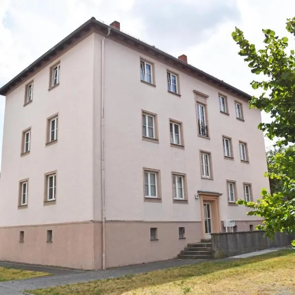GSW Gästewohnungen Karl-Marx-Straße 42, hótel í Guben