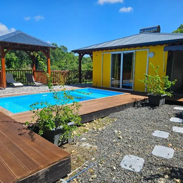 Bungalow Racoon Le Gosier, hotell i Le Gosier