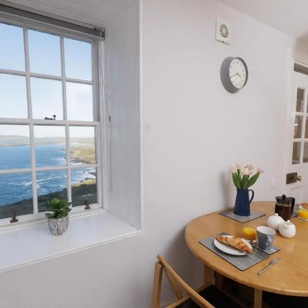 Occasional Keeper's Cottage at Sumburgh Lighthouse, Shetland Islands, hotel sa Sumburgh
