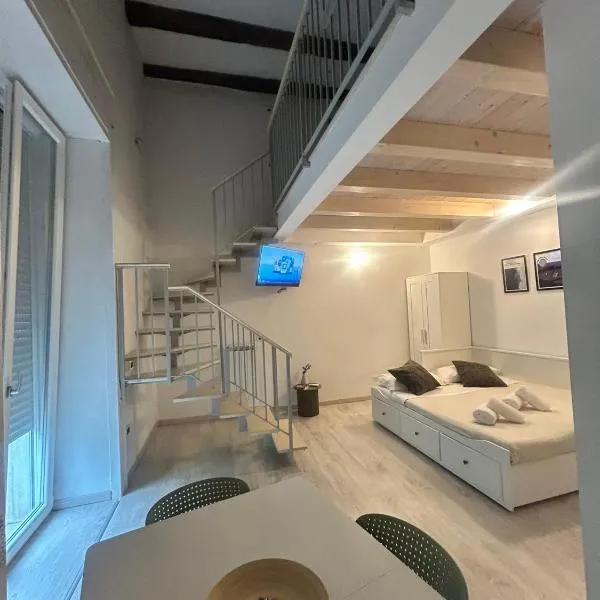 NaLusa rooms - in centro a Toledo, מלון בנאפולי