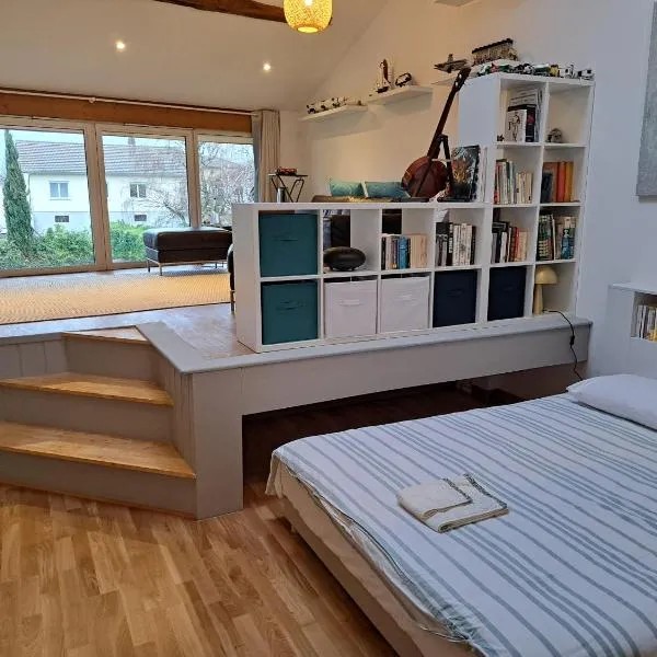 L'estrade des Alpes 45m2, hotell i Saint-Alban-de-Roche