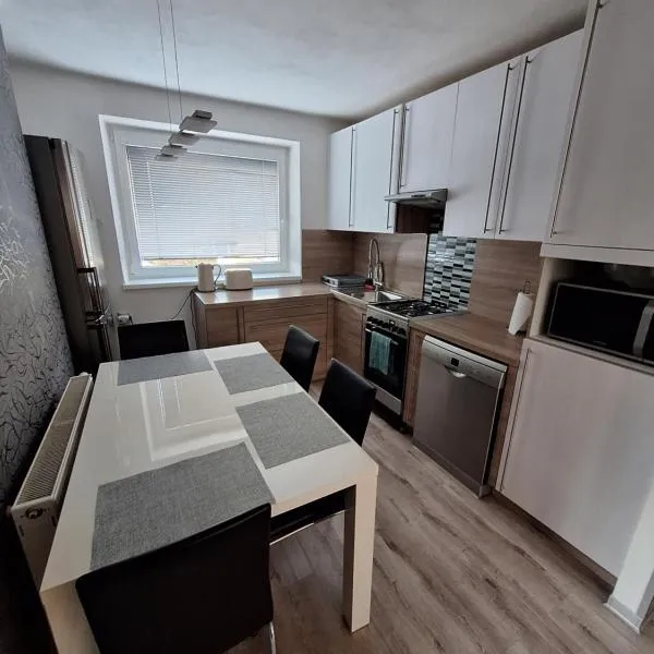 Apartmán Banská Bystrica: Banská Bystrica şehrinde bir otel
