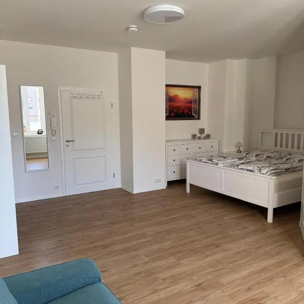 Kaiserlich schlafen in der alten Post, hotell i Oelsnitz