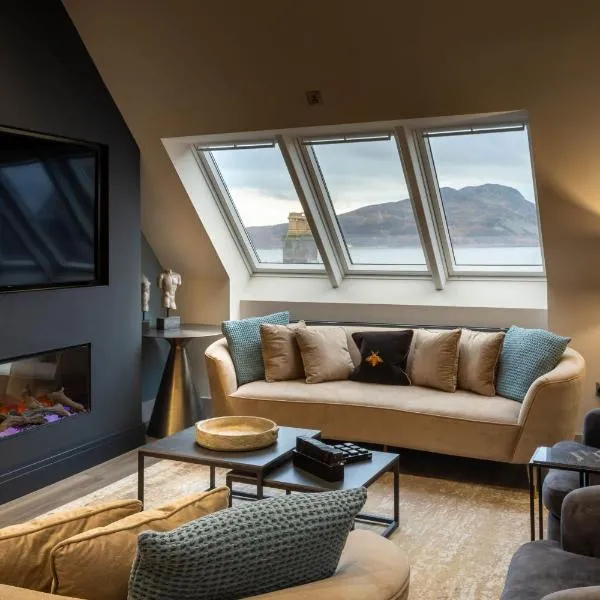 Arran Shores Luxury Shorefront Penthouse Suite 11, Hotel in Lamlash