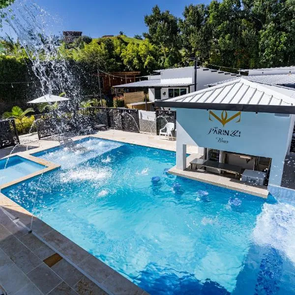 Viesnīca Hotel y Cabañas Parinzzi pilsētā Gvatape