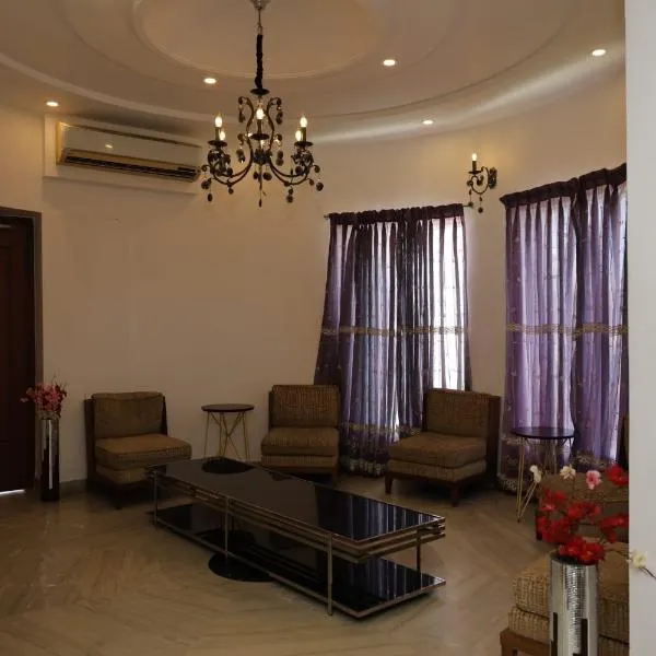 Kabsh paradise, hotel a Covelong