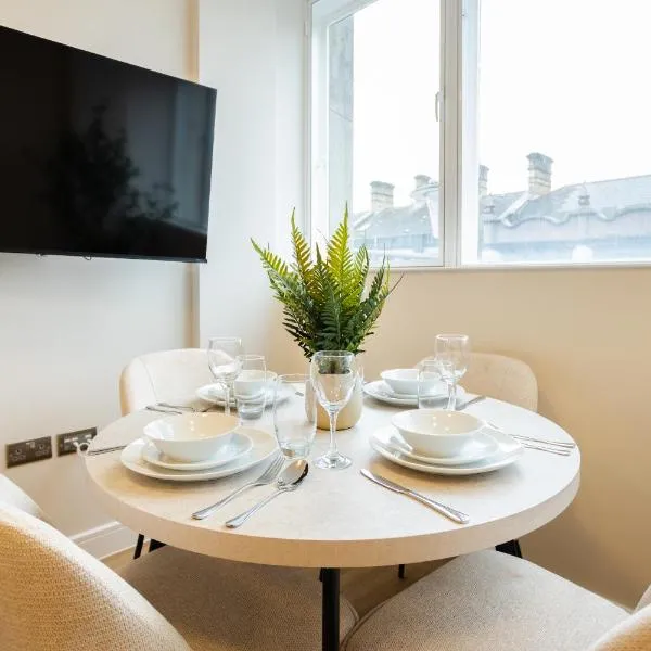 कार्डिफ़ में, होटल Stunning Apartments with Castle Views - Air Conditioning - Fast Wifi