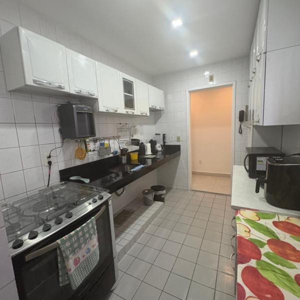 Apt completo com garagem a 5min da praia - Foto 4
