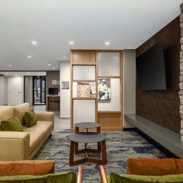 Fairfield by Marriott Inn & Suites Clinton, hotel sa Clinton