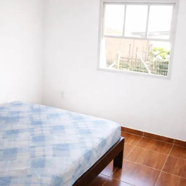 Casa em Capão Novo Grande com Churrasqueira Pátio Compartilhado 3 Vagas estacionamento, Hotel in Capão da Canoa