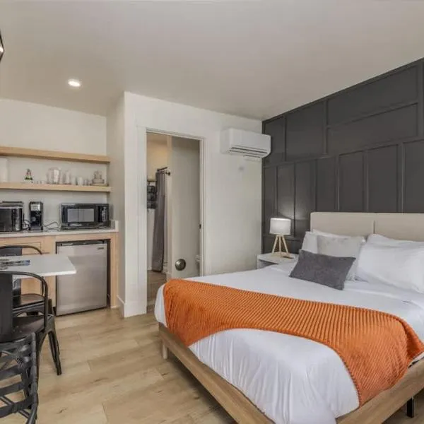 Renovated Studio 5 Min from Scenic Lake CDA - Pet Friendly, hotel v mestu Coeur d'Alene