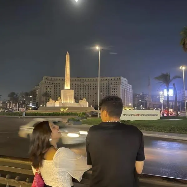 काहिरा में, होटल Cairo-H