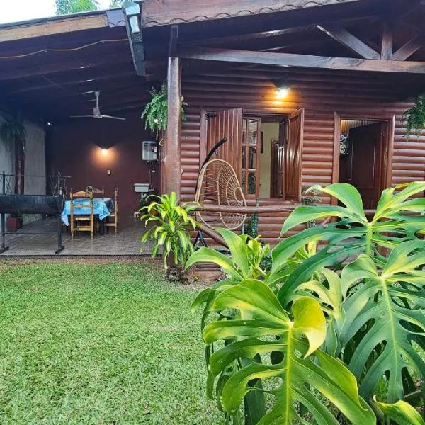 Cabañas Aramy, hótel í Puerto Iguazú